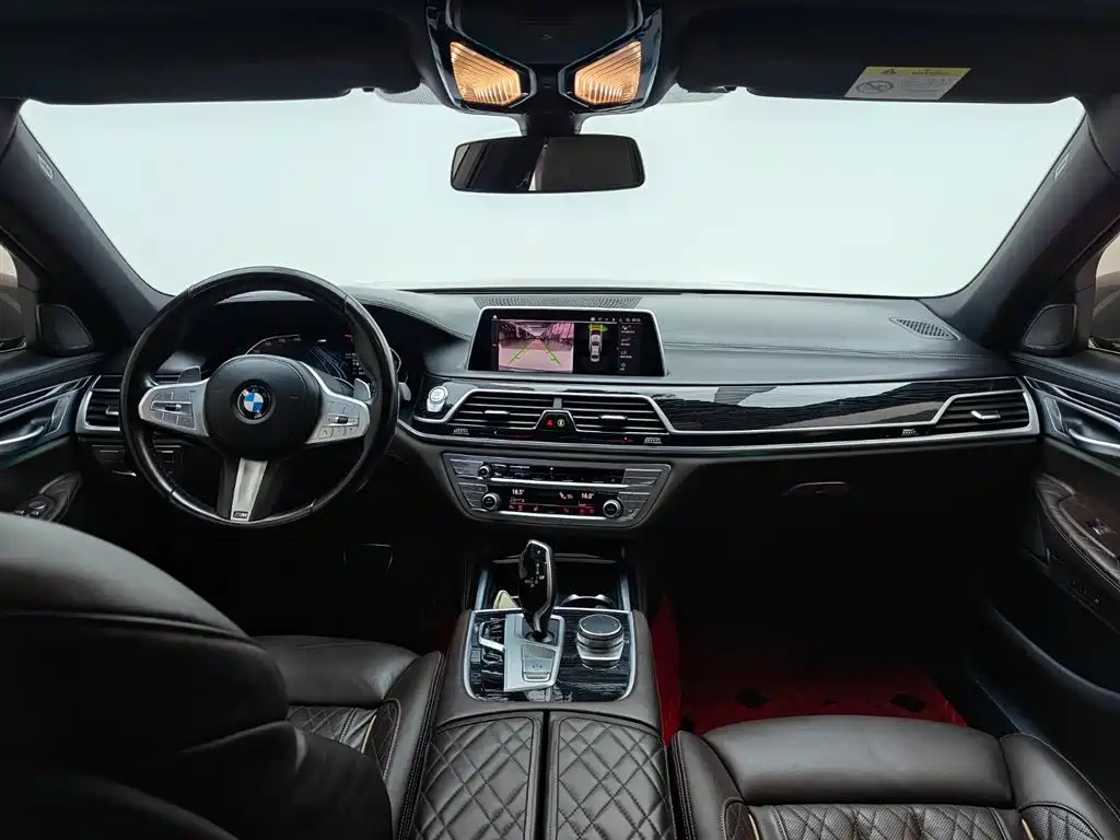 BMW 7 Series 2021 — фото 18