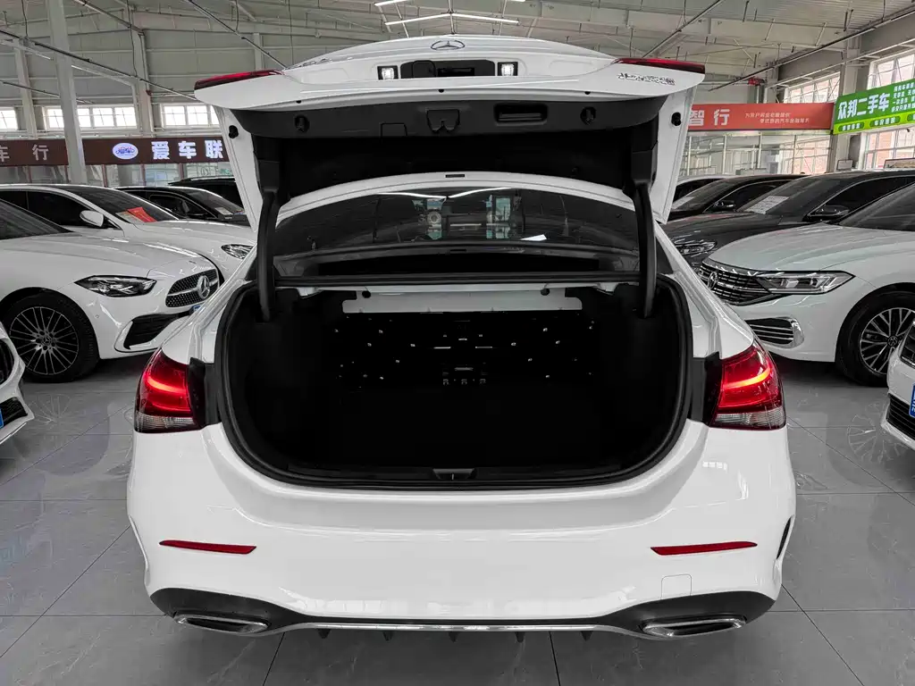 Mercedes-Benz A-Class 2023 — фото 19