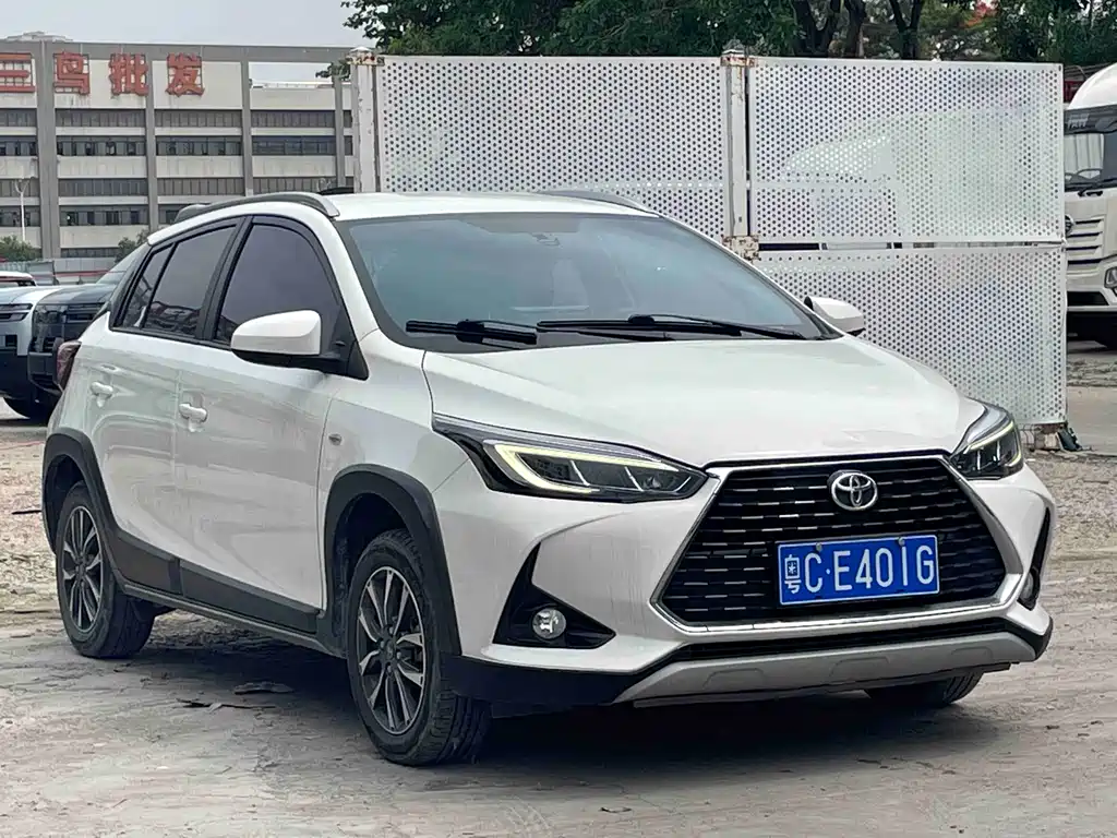 Toyota Yaris L 2022