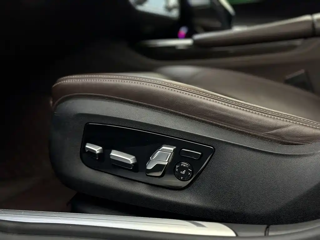 BMW 7 Series 2020 — фото 27