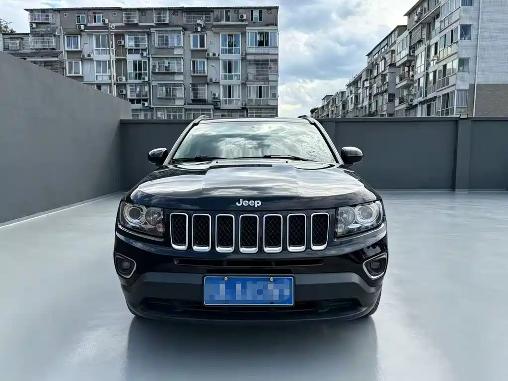 Jeep Compass 2014 — фото 2
