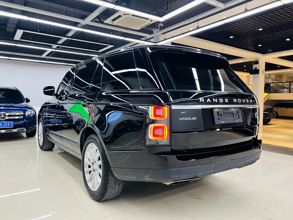 Land Rover Range Rover 2019 — фото 19