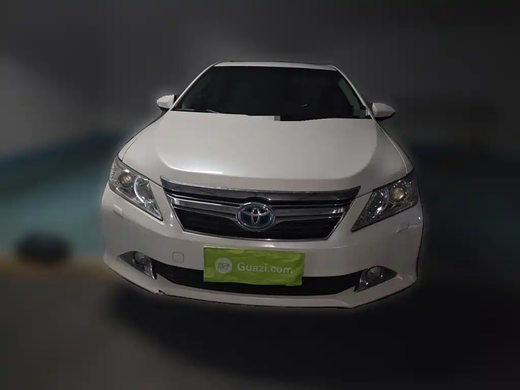 Toyota Camry 2014 — фото 24