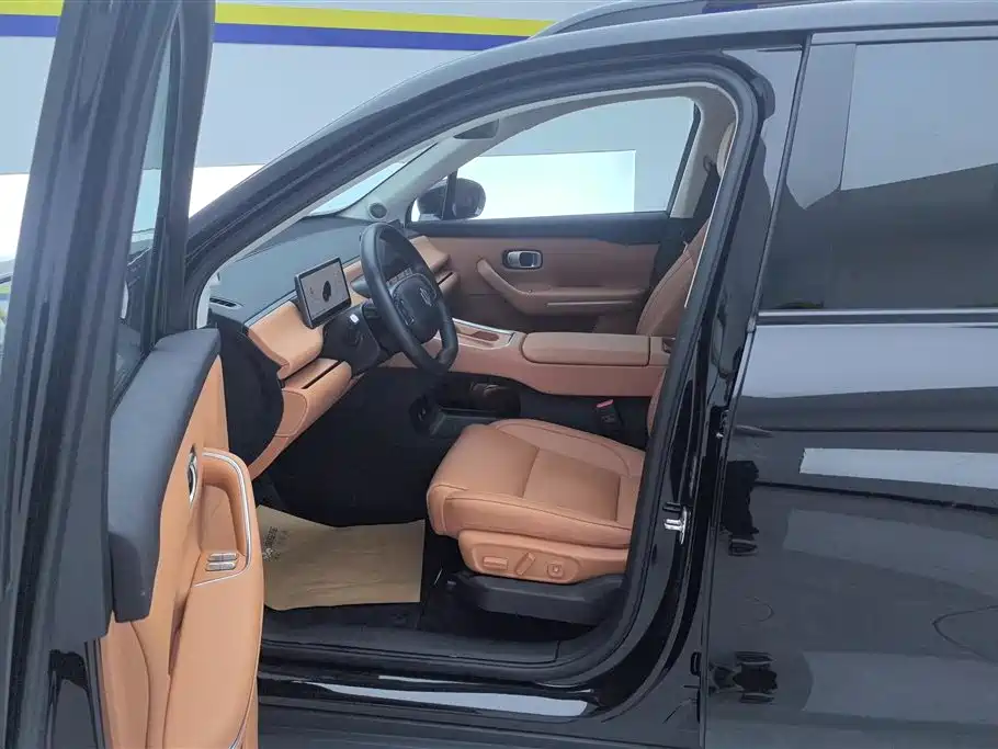 Leapmotor C16 2025 — фото 9