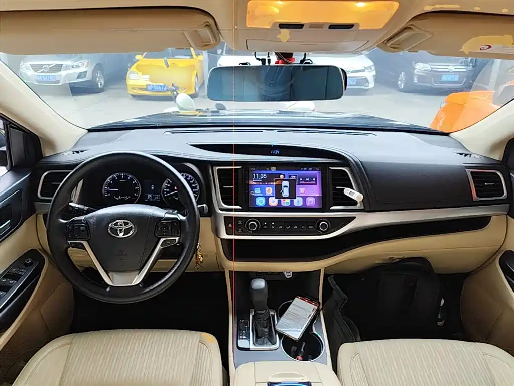 Toyota Highlander 2019 — фото 10
