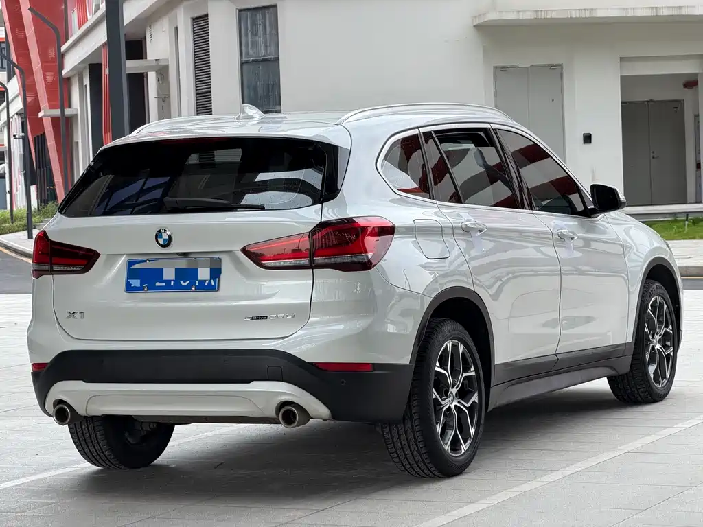 BMW X1 2022 — фото 14