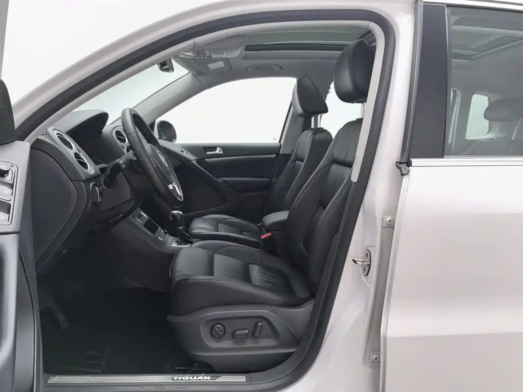 Volkswagen Tiguan 2015 — фото 10