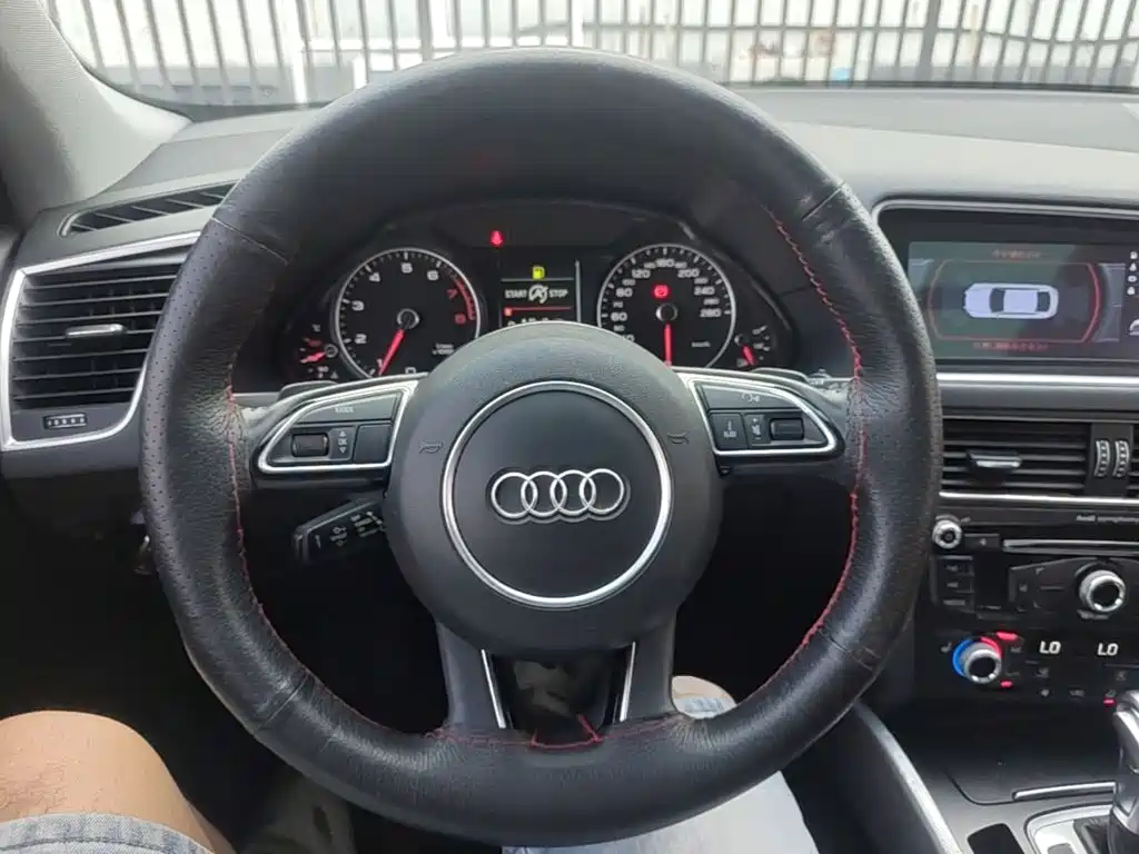 Audi Q5 2017 — фото 11