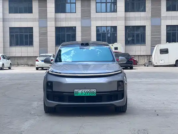 Li Auto L9 2025