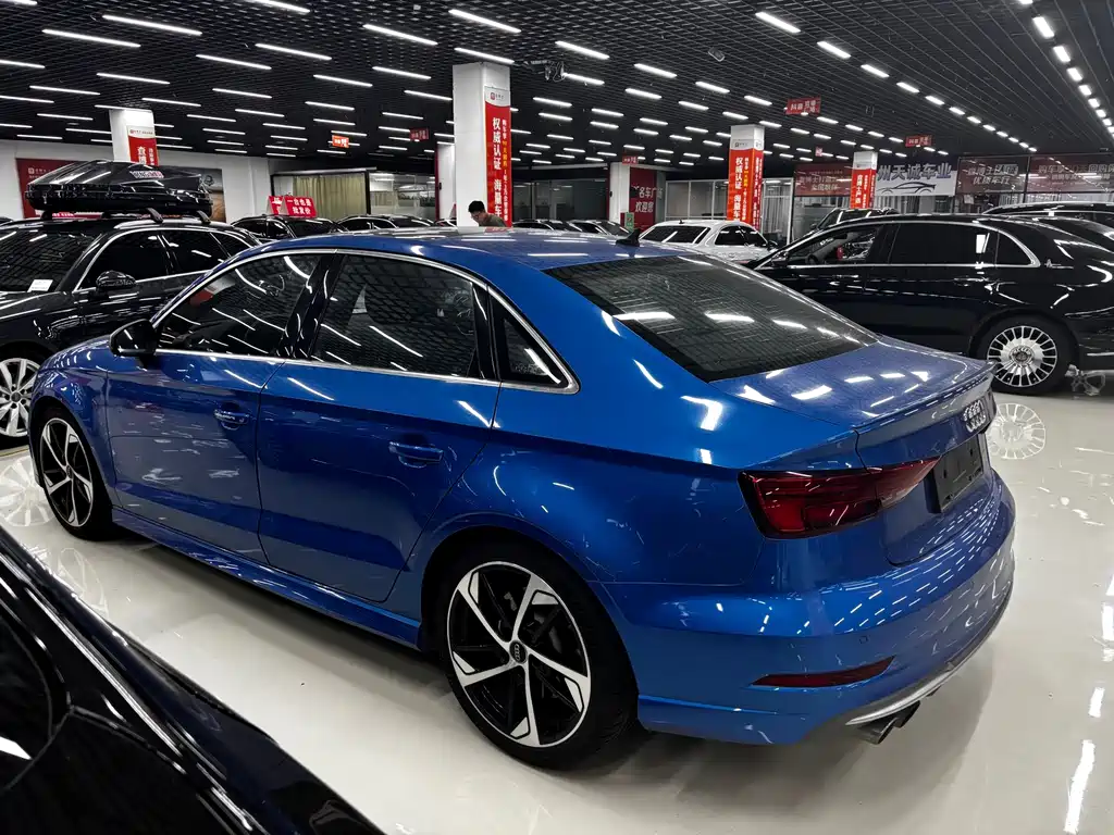 Audi S3 2019 — фото 8