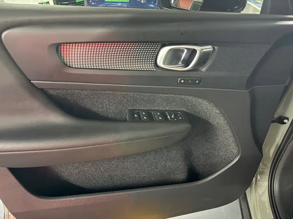Volvo XC40 NEV 2022