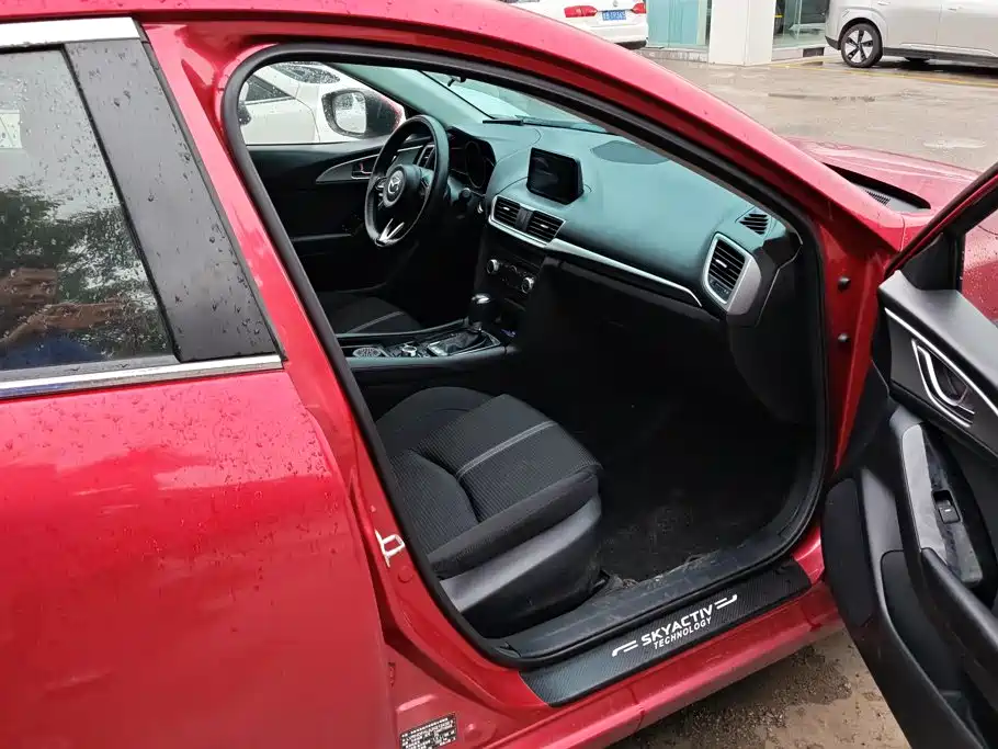 Mazda 3 Angkesela 2018 — фото 8