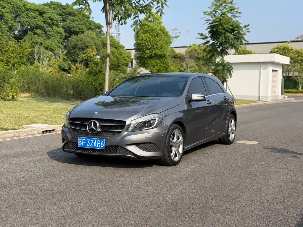 Mercedes-Benz A-Class 2015
