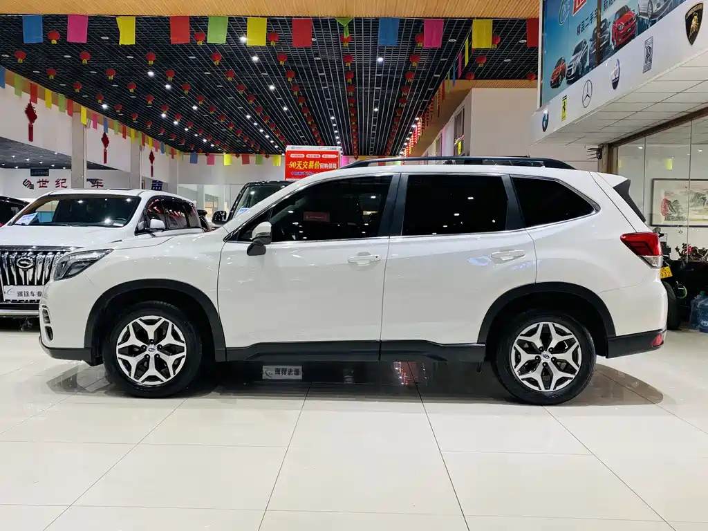 Subaru Forester 2020 — фото 3