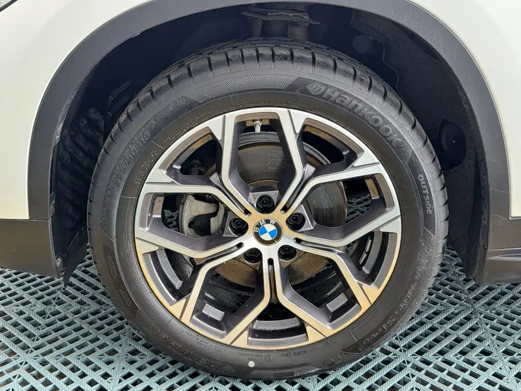 BMW X1 2020 — фото 9