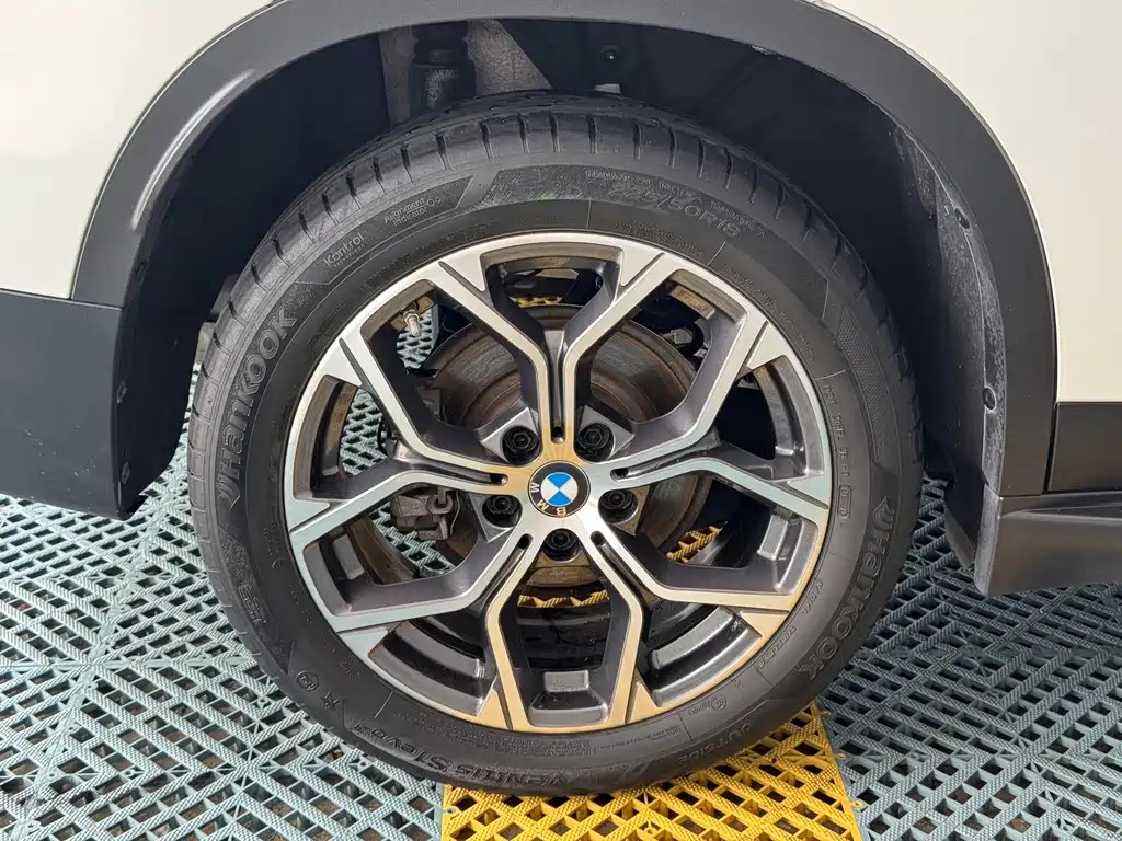 BMW X1 2020 — фото 11