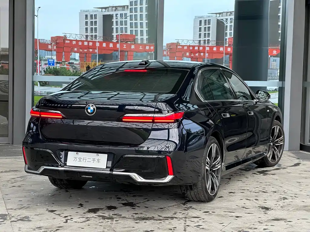 BMW 7 Series 2025 — фото 15