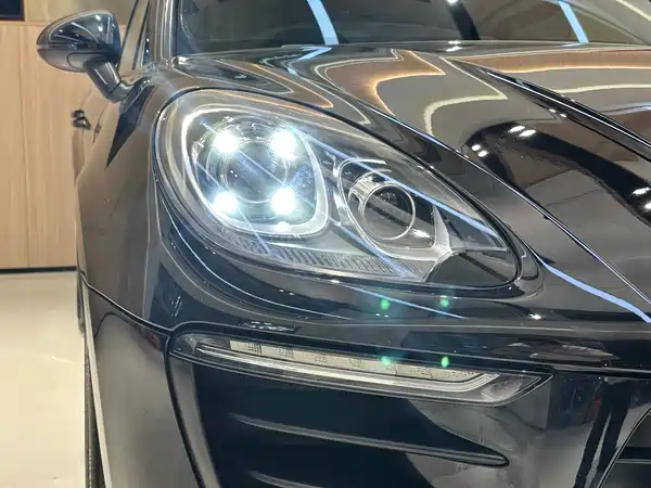 Porsche Macan 2017