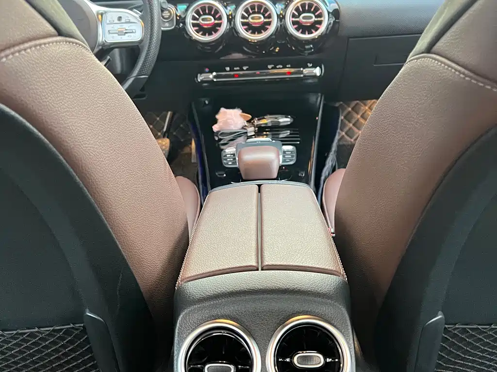 Mercedes-Benz A-Class 2020 — фото 40