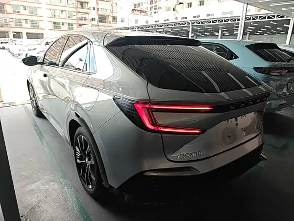 Honda e:NP2 2024