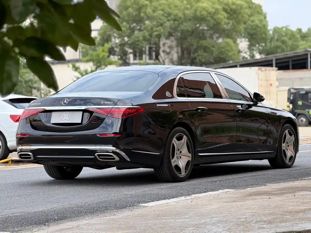 Mercedes-Benz S-Class 2023