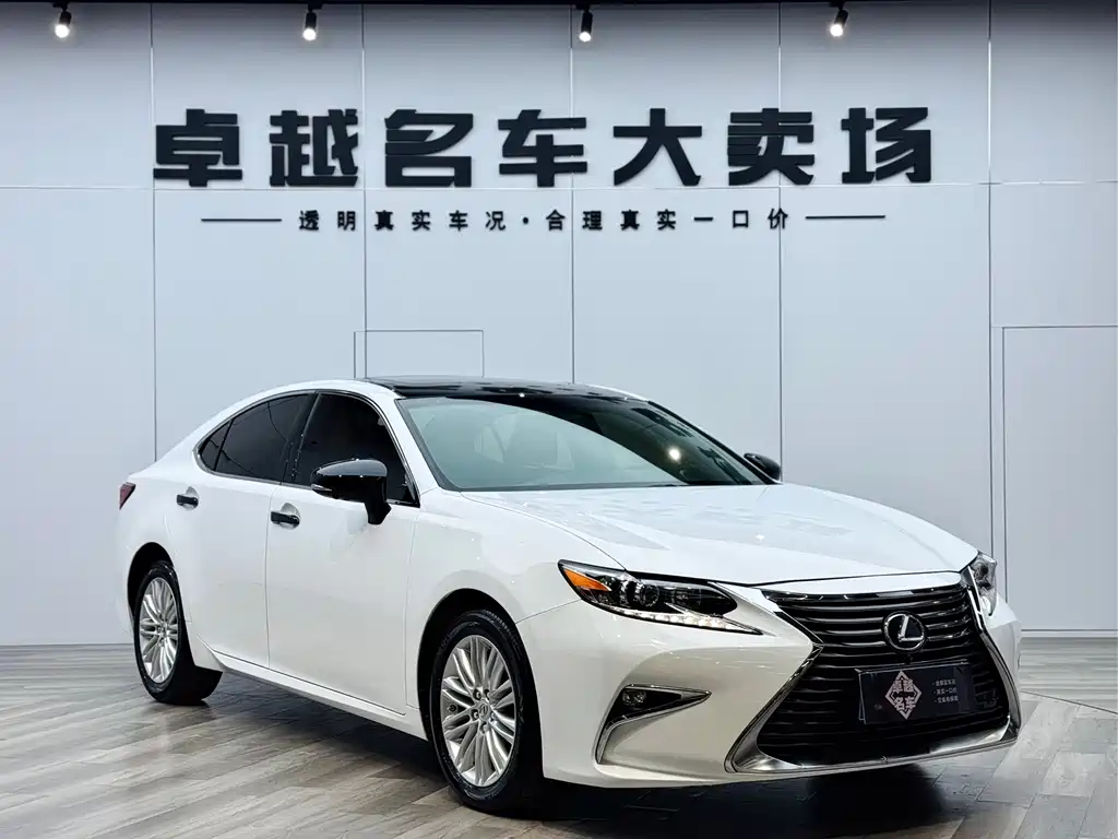 Lexus ES 2017 — фото 3