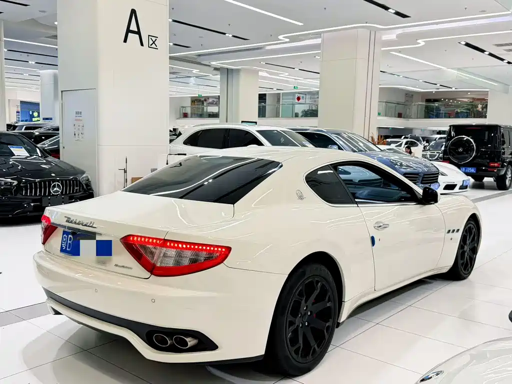 Maserati GranTurismo 2016 — фото 3