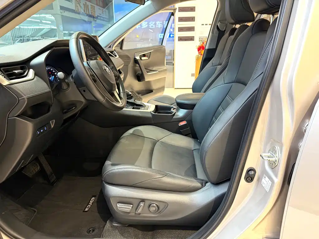 Toyota Wildlander 2022 — фото 27