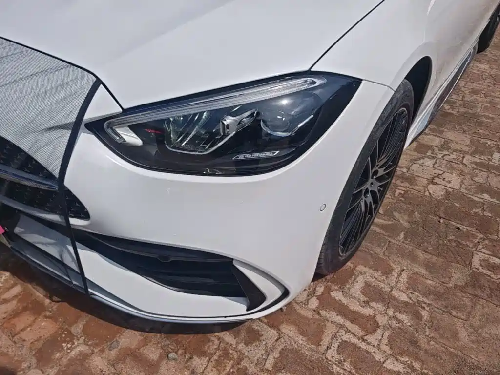 Mercedes-Benz C-Class 2023 — фото 18