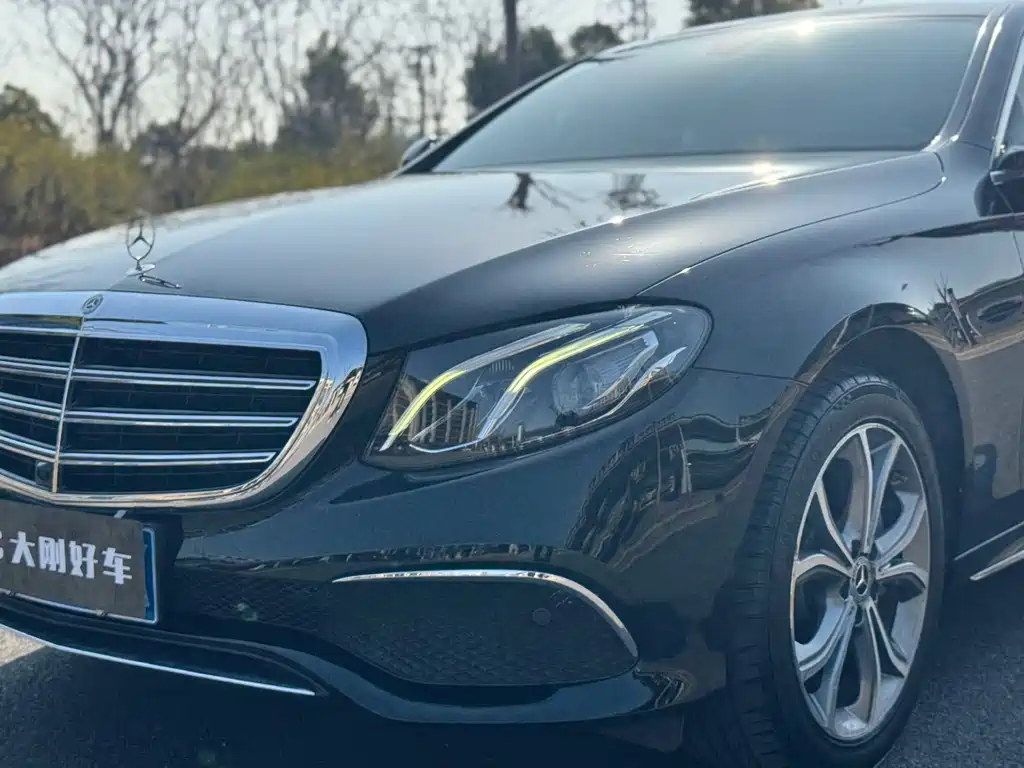 Mercedes-Benz E-Class 2019 — фото 7
