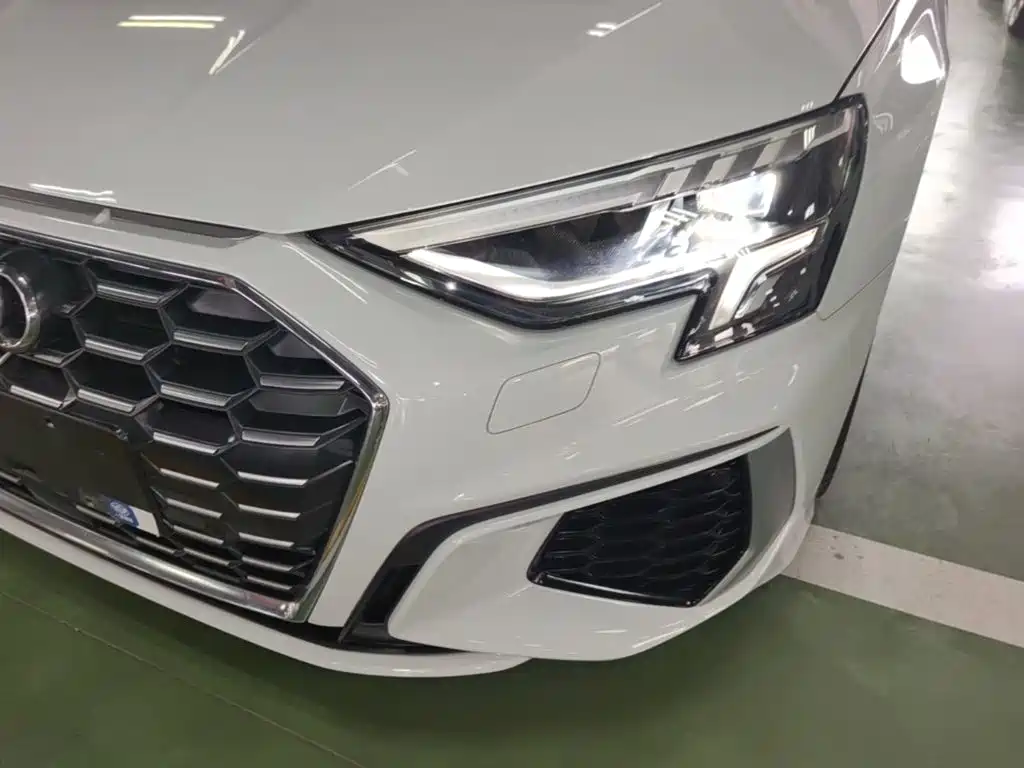 Audi A3 2023 — фото 24