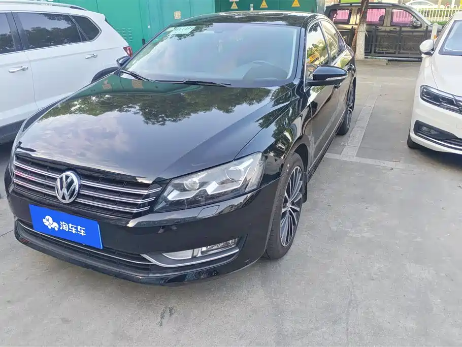 Volkswagen Passat 2015 — фото 1
