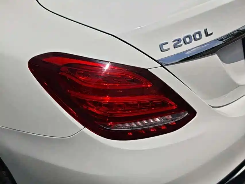 Mercedes-Benz C-Class 2017 — фото 10