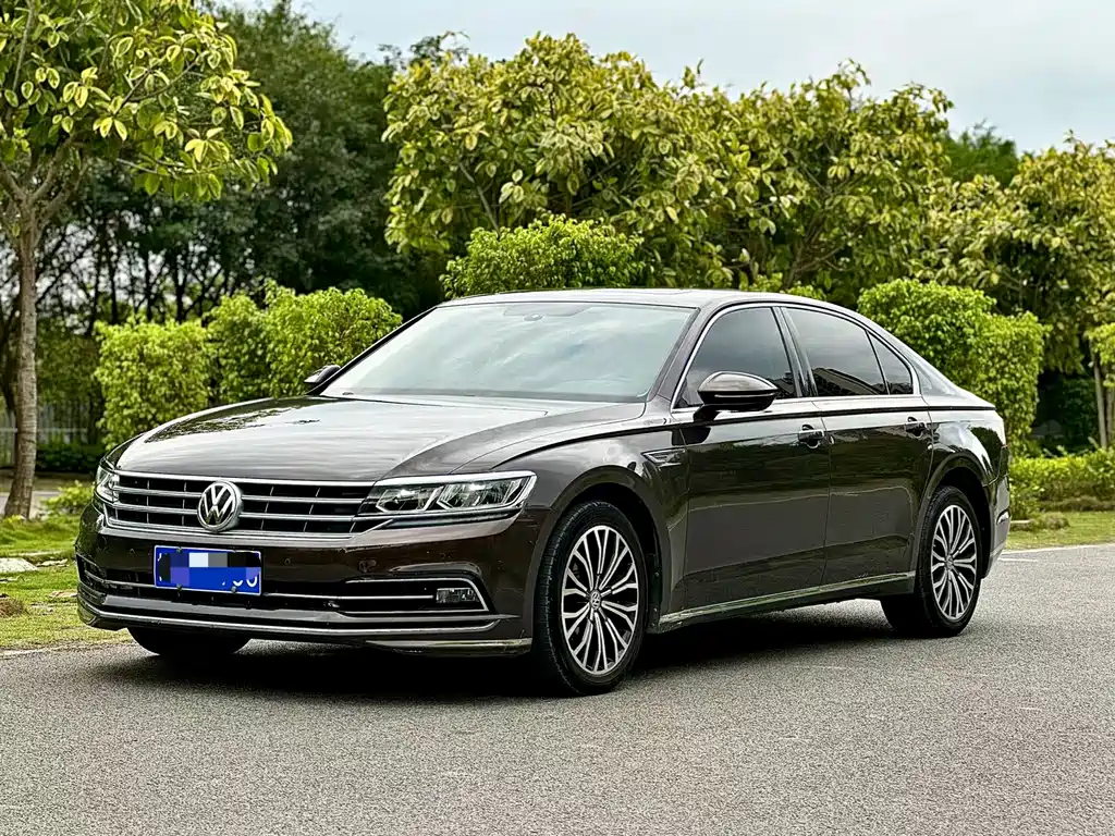 Volkswagen Phideon 2018 — фото 1
