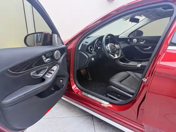 Mercedes-Benz C-Class 2020