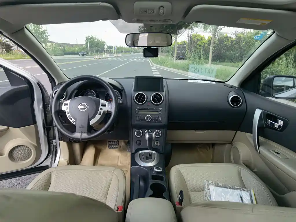 Nissan Qashqai 2011 — фото 10