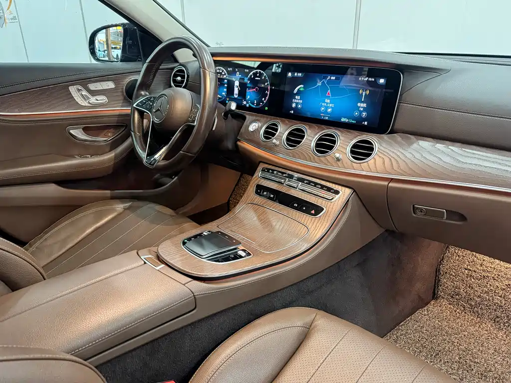 Mercedes-Benz E-Class 2021 — фото 13
