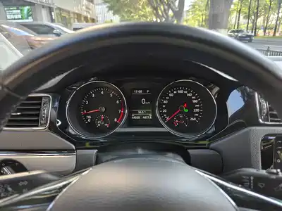 Volkswagen Sagitar 2018
