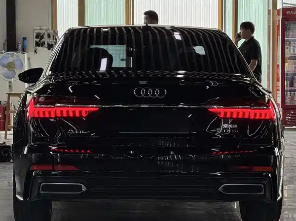 Audi A6L 2020