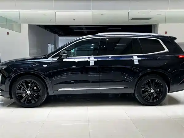 Cadillac XT6 2021