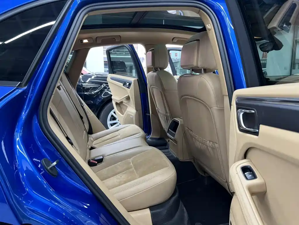 Porsche Macan 2015 — фото 13