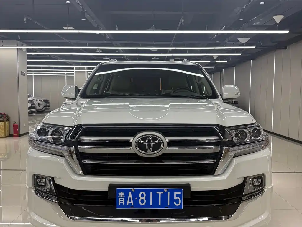 Toyota Land Cruiser 2015 — фото 2