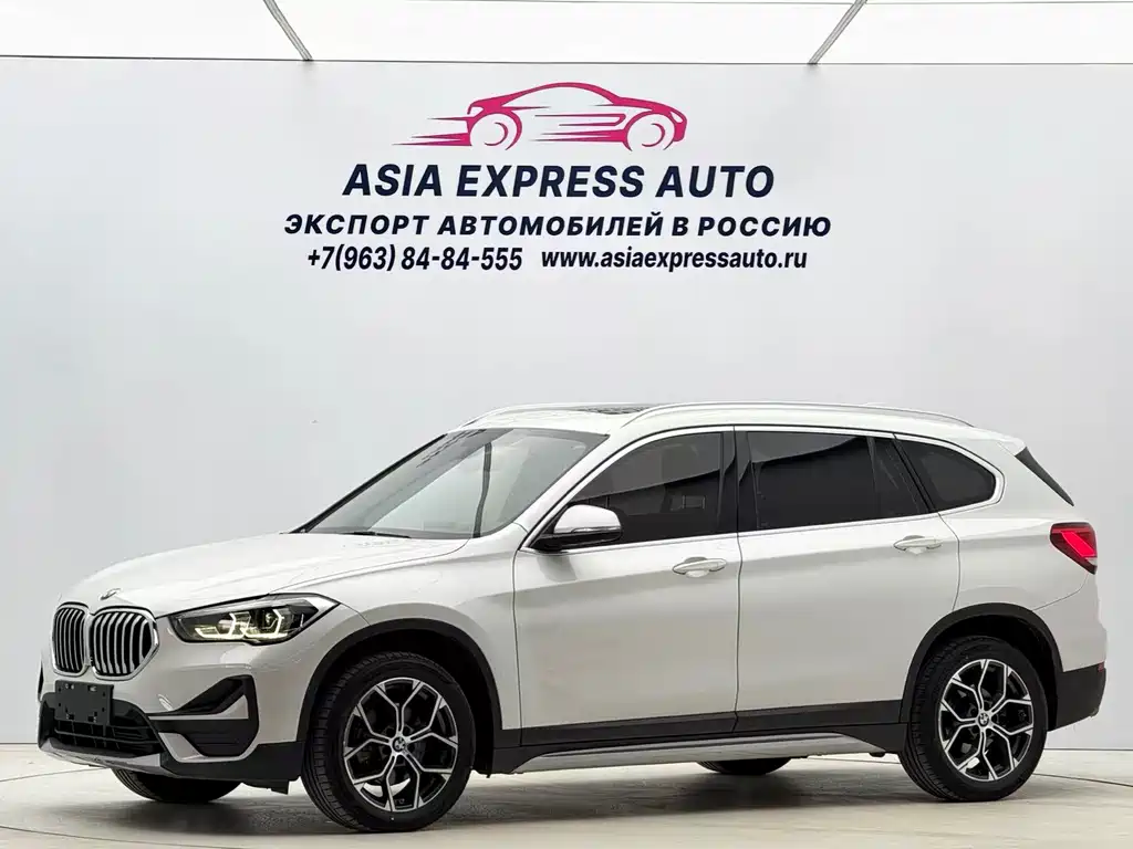 BMW X1 2022 — фото 1