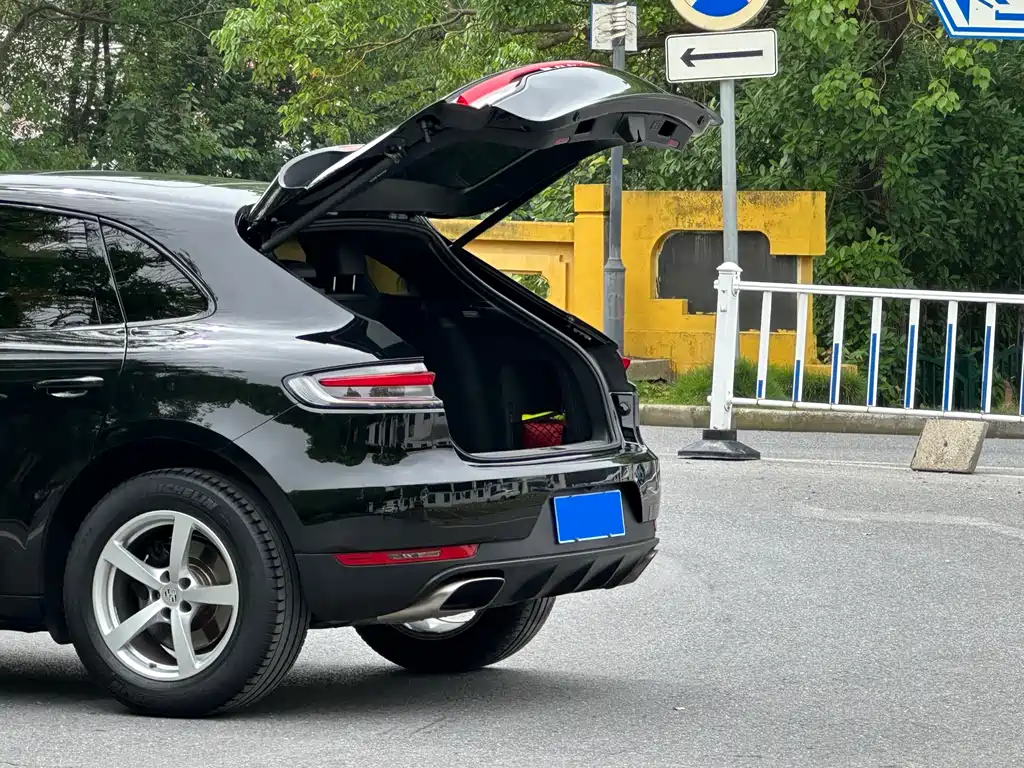 Porsche Macan 2021 — фото 5