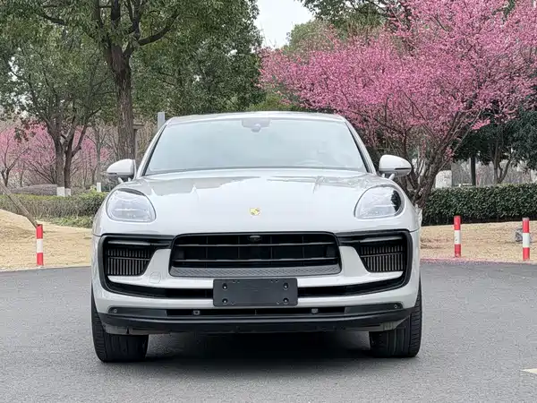 Porsche Macan 2022