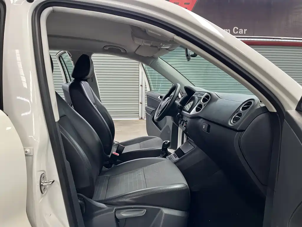 Volkswagen Tiguan 2015 — фото 17