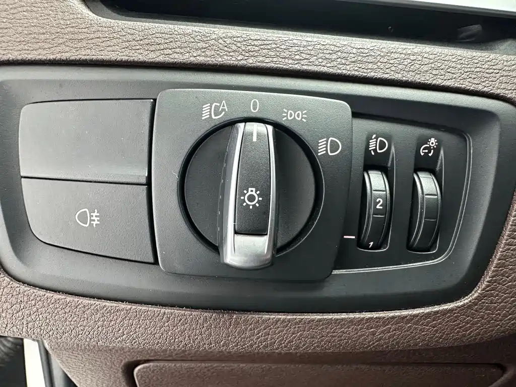 BMW X1 2022 — фото 12