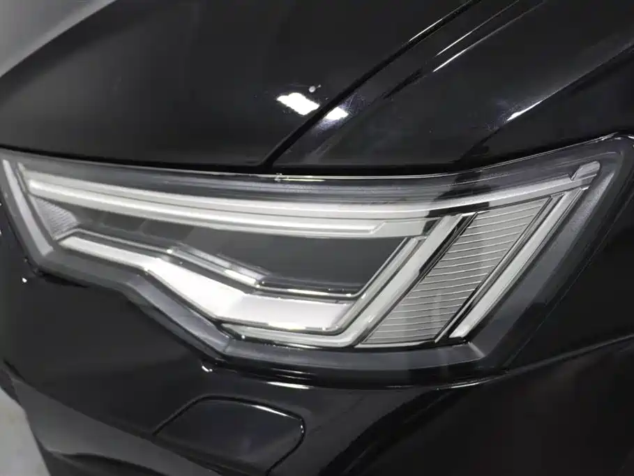 Audi A6L 2022 — фото 15