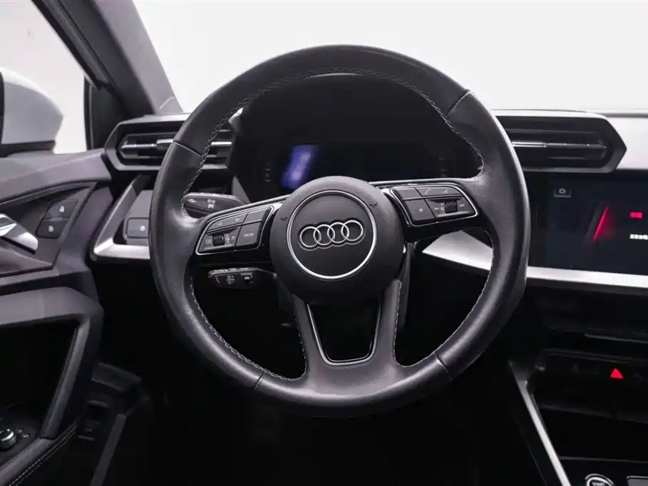 Audi A3 2023 — фото 20