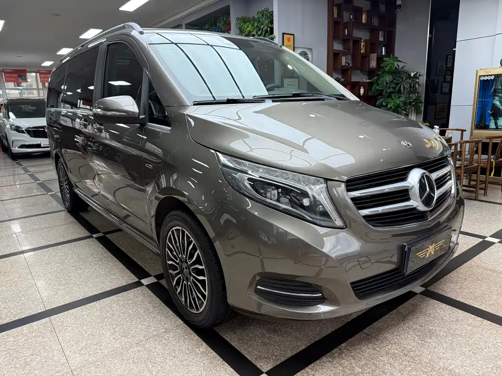 Mercedes-Benz V-Class 2017 — фото 5